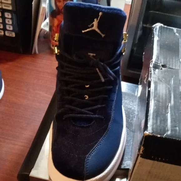 Air Jordan shoes - Picture 3 of 6